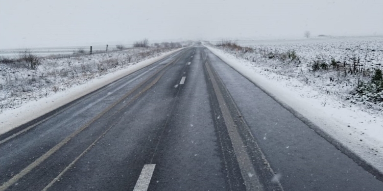 Consiliul Județean Timiș: În momentul de față nu sunt drumuri blocate din cauza ninsorilor