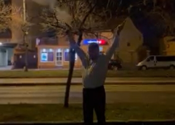 VIDEO „Cine este smecher, cine?!” An Nou întâmpinat cu focuri de armă, la Timișoara, pe ritmuri de manele! „Pistolarul” a fost găsit