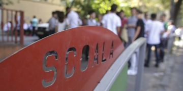 Prefectul de Timiș: Numărul de infracțiuni în școli este îngrijorător de mare