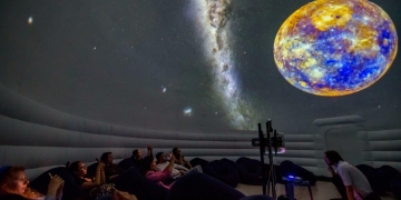 „Vizită” în Univers, la Iulius Town Timișoara! Va fi instalat un planetariu gonflabil