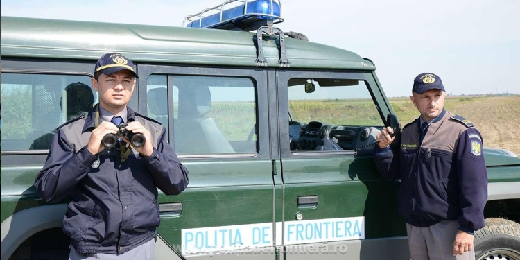 11 migranți, opriți din tentativa de a trece ilegal frontiera din Timiș în Serbia