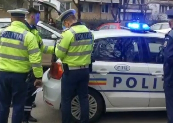 VIDEO 7 dintr-o lovitură! Drogat cu de toate, s-a urcat la volan fără permis și a făcut dezastru în traficul din Timișoara