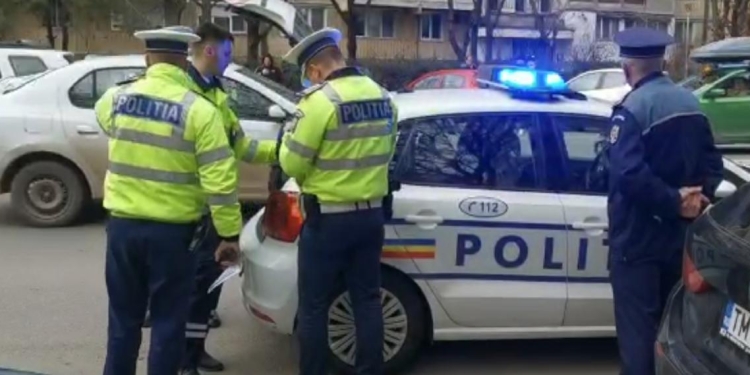 VIDEO 7 dintr-o lovitură! Drogat cu de toate, s-a urcat la volan fără permis și a făcut dezastru în traficul din Timișoara