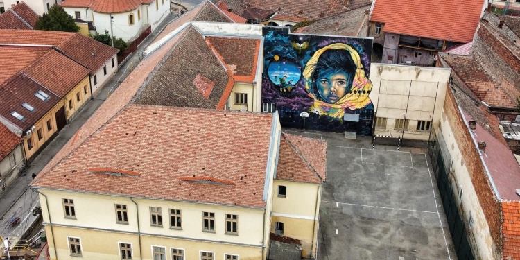 Zeci de școli din Timiș, pe lista de risc seismic