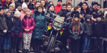 Bucurie pentru copii! Au putut vedea de aproape autospecialele pompierilor din Timiș, de Ziua Protecției Civile FOTO