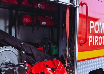 Bombă descoperită în curtea unei școli din vestul țării