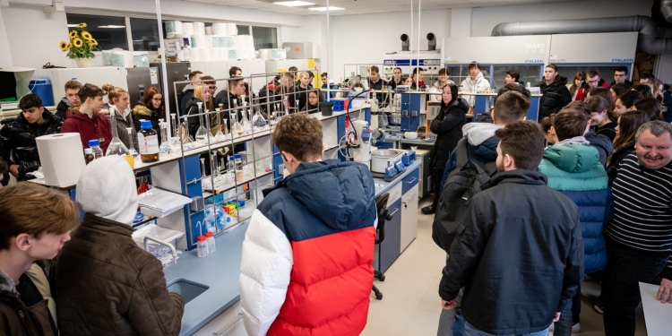 O zi „altfel” la Universitatea „Aurel Vlaicu” din Arad