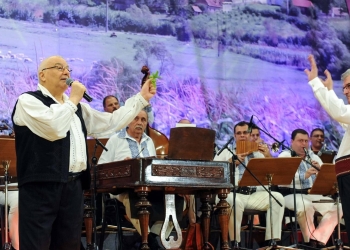 Carte de condoleanțe la catafalcul lui Tiberiu Ceia, la Ansamblul Banatul