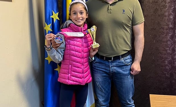 Angela Cozma, campioana din Moravița uimește prin performanțele ei