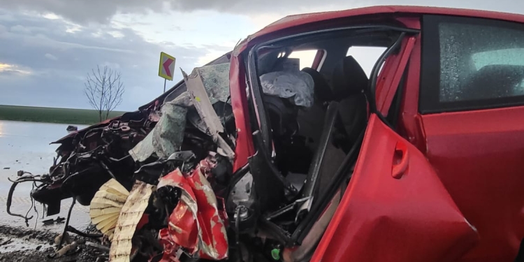 Accident mortal între Pecica și Nădlac. Impact violent cu un TIR