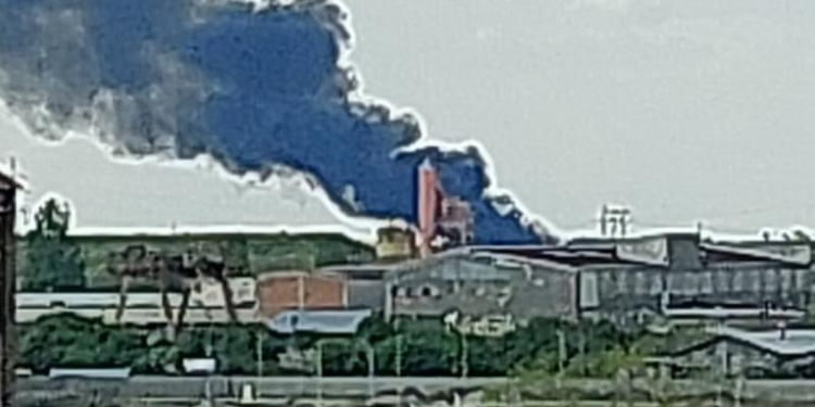 Incendiu puternic la o casă din Arad