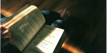 Trei scriitori importanți le citesc deținuților de la Penitenciarul Timișoara