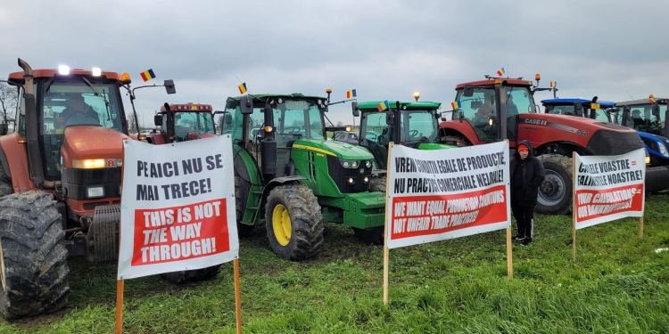 VIDEO Protestul fermierilor! Coadă de tractoare și pe drumurile din Timiș