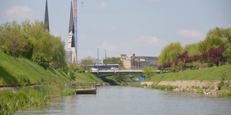 Plin de evenimente pe malul Begăi, până în toamnă