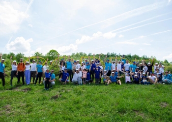 Mii de puieți plantați la Recaș, într-o campanie de voluntariat