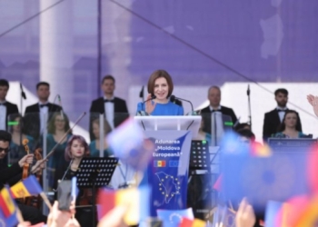 Timișoara susține integrarea Republicii Moldova în Europa. S-a dansat Hora Unirii în centrul orașului