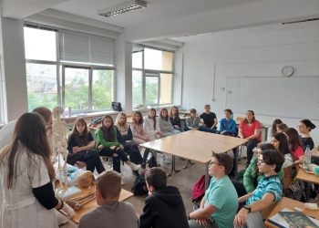 MNaB, la școală! Lecții deschise susținute de arheologii din Timișoara