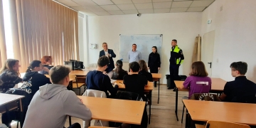 Campanie de prevenire și combatere a violenței în școli, la liceul din Giroc