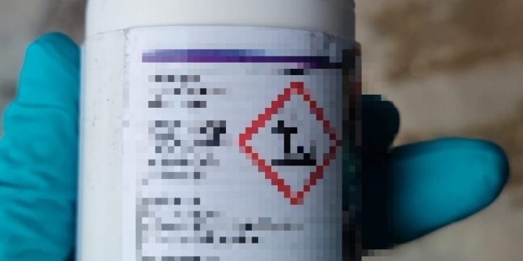 FOTO Flagrant! Persoane suspectate de trafic cu substanțe toxice, prinse de polițiștii din Timiș