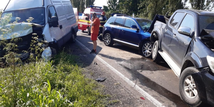 Accident în lanț, la Margina. 4 mașini implicate