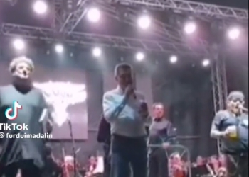 VIDEO Gafă a primarului din Arad, pe scena unui festival din oraș
