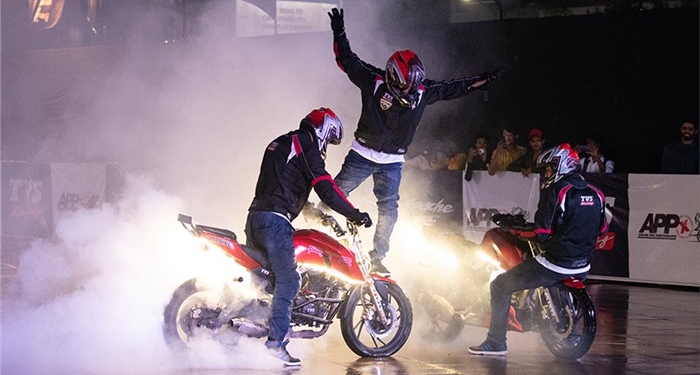 Show-uri pe motocicletă, ATV și kart. Eveniment cu multă adrenalină la Timișoara