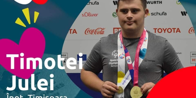 VIDEO Primire emoționantă acasă pentru campionul mondial la înot, timișoreanul Timotei Julei