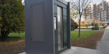 În Piața 700 și Parcul Civic apar toalete publice inteligente