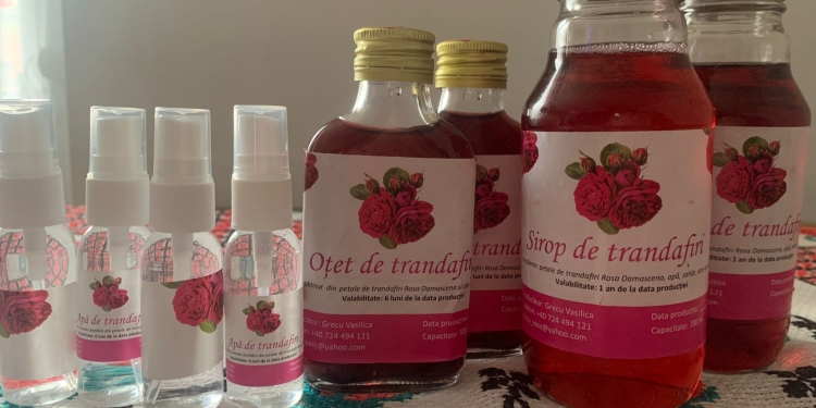 Brunch cu parfum de trandafiri, într-o localitate din Timiș