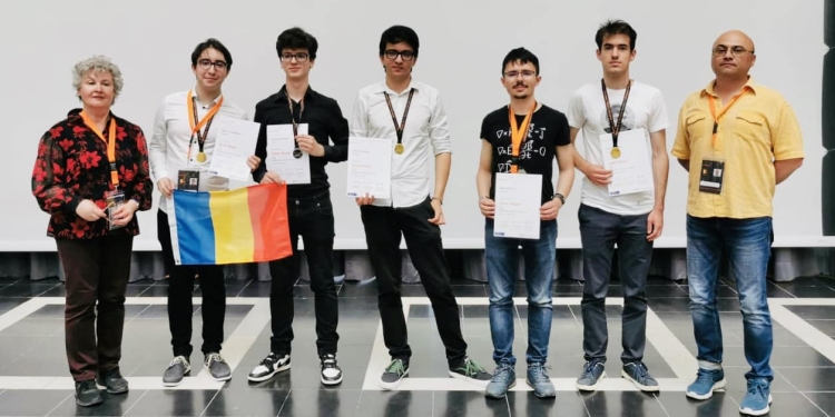 Vlad Oros, elev la Timișoara, cel mai bun de la Olimpiada de Fizică a Uniunii Europene