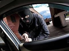 Scrisoare de mulțumire transmisă polițiștilor din Moșnița Nouă, de victima unui furt! „Nu mă așteptam să îmi mai recuperez mașina”