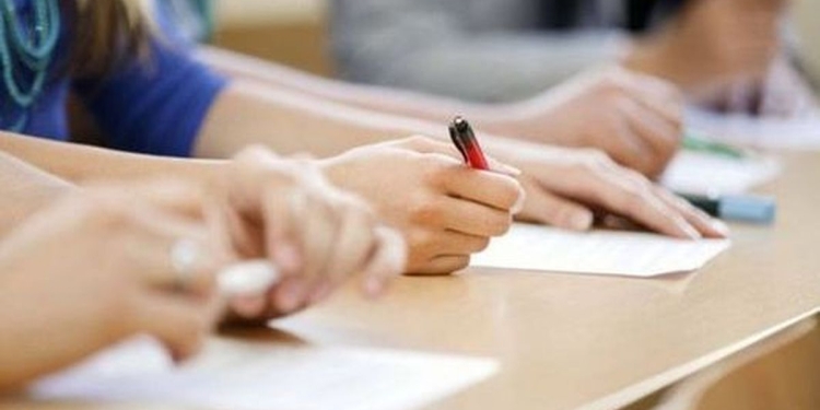 Profesor prins la copiat în timpul examenului de titularizare, în Timiș