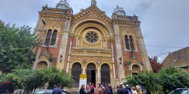 Uitată de autorități de 4 decenii, sinagoga din Fabric primește o nouă șansă!