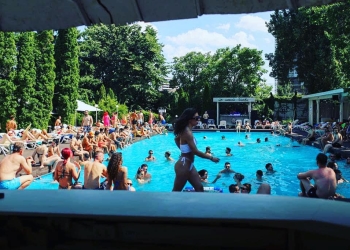 Buldozerele pot pune la pământ ștrandul și clubul No Name din Timișoara