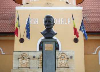 Unul dintre marii rapsozi ai Banatului, regretatul Petrică Moise, omagiat la Giroc