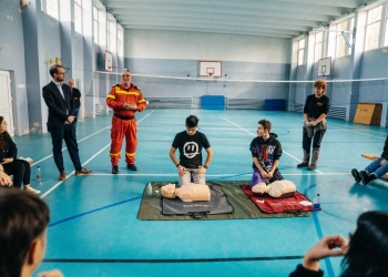 Sute de elevi timișoreni învață să salveze vieți, la școală! Rezultatele programului Primăriei, ISU și ISJ