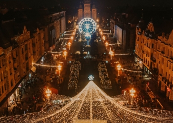 Feerie la Timișoara, de sărbători! Peste 1 milion de luminițe vor împodobi orașul