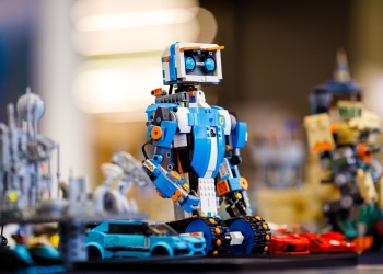 Orașe și machete construite din mii de piese Lego, la Iulius Town Timișoara