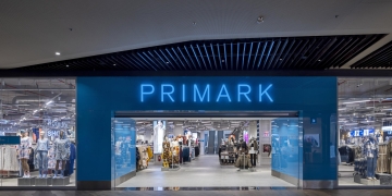 Produse pentru toate buzunarele! Primark deschide primul magazin la Timișoara