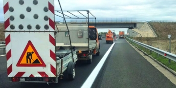 Circulați cu prudență! Se refac marcajele pe autostrada A1, între Margina și Nădlac