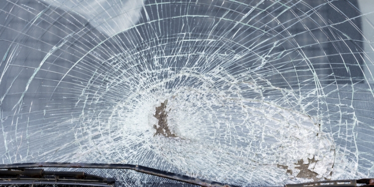 Accident lângă Timișoara: patru răniți, printre care doi copii, după ce două mașini s-au ciocnit