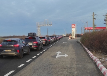 Aglomerație la vămile din vest! Românii pleacă din țară în mini-vacanța de 1 Decembrie