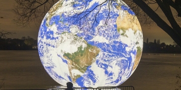 „Pământul” plutește pe Bega! Proiect inedit cu ocazia Timișoara 2023