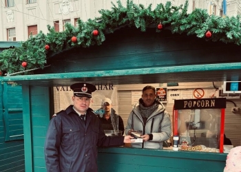 Pompierii, acțiune de informare la târgul de Crăciun din Timișoara