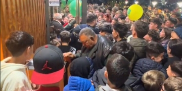 „McHedinți”! Isterie la deschiderea ultimului McDonald`s