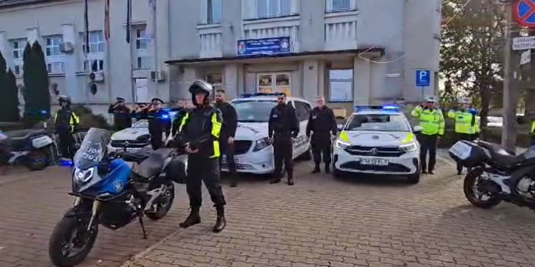 Polițiștii locali din Timișoara, moment de reculegere în memoria colegului lor din Pitești mort după ce a fost bătut crunt