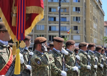Parada militară de 1 Decembrie, tot în fața Catedralei Mitropolitane din Timișoara