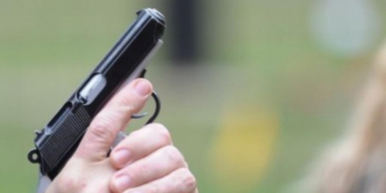 Un polițist din Timișoara s-a împușcat în față cu pistolul din dotare