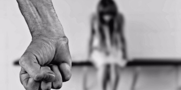 Se strâng produse pentru femeile din Timișoara afectate de violența domestică