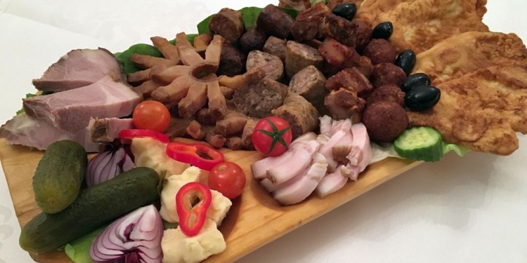 Medic din Timișoara: Crăciunul este despre iubire, liniște sufletească, bucurie și armonie, nu despre mâncare